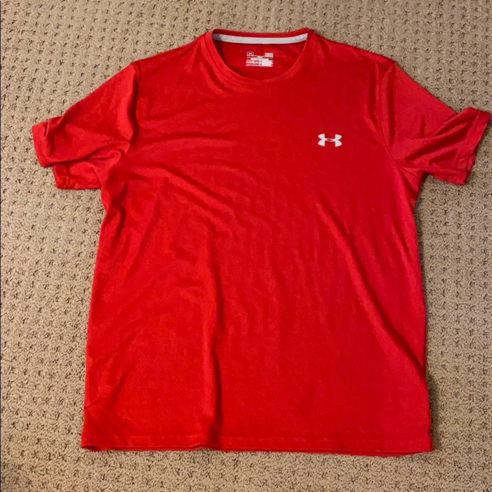 Under Armour tee
